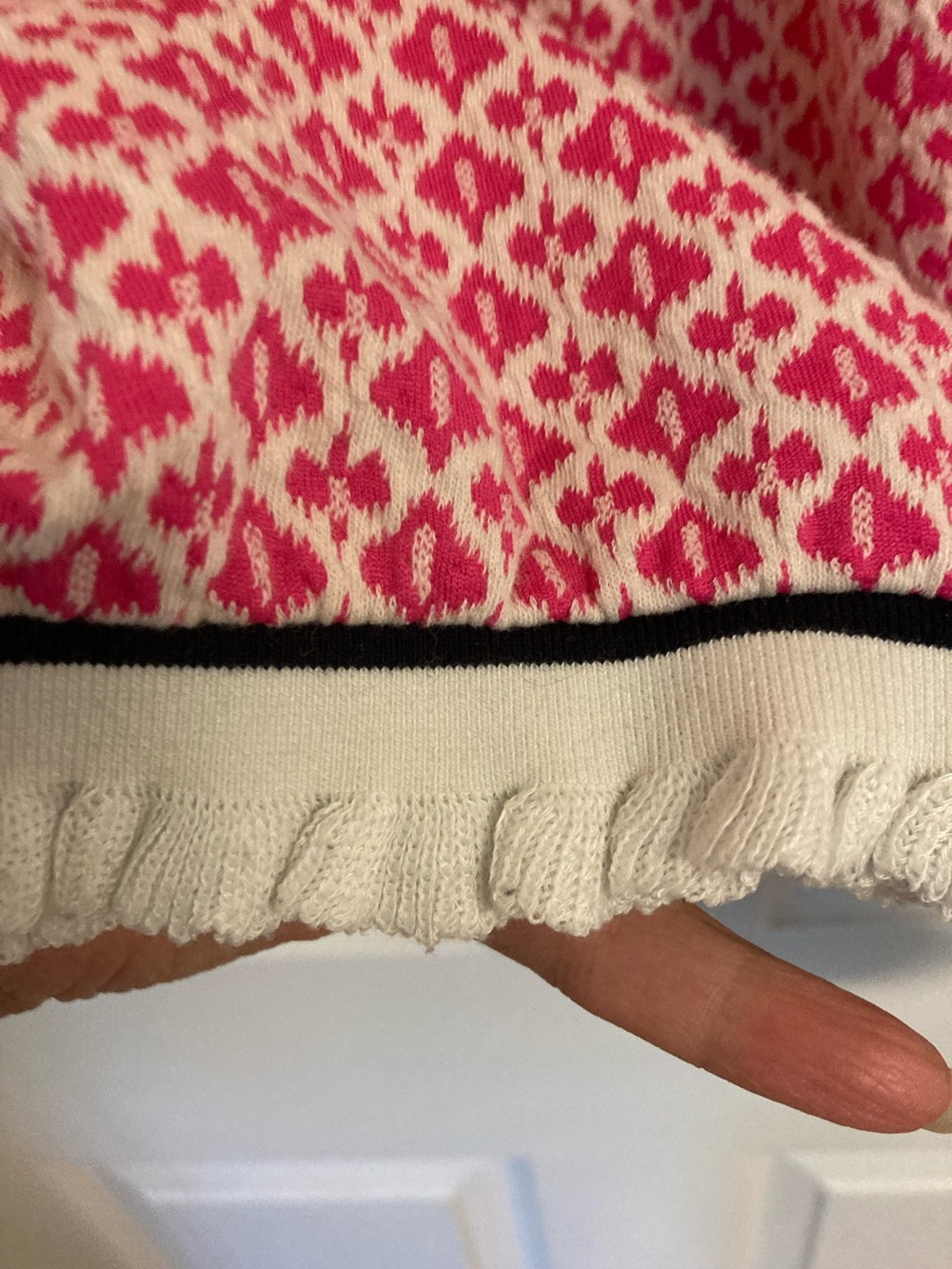 VOY Pink Patterned Short Sleeve Knit Top with Contrast Trim - Picture 6 of 9
